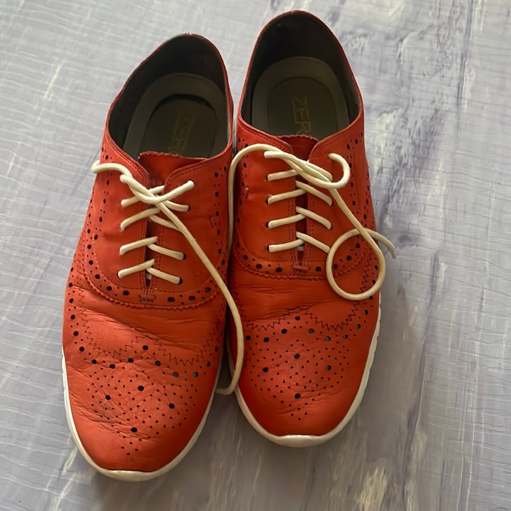 Cole haan zero grand size 9 orange-red wingtip suede sneakers laces